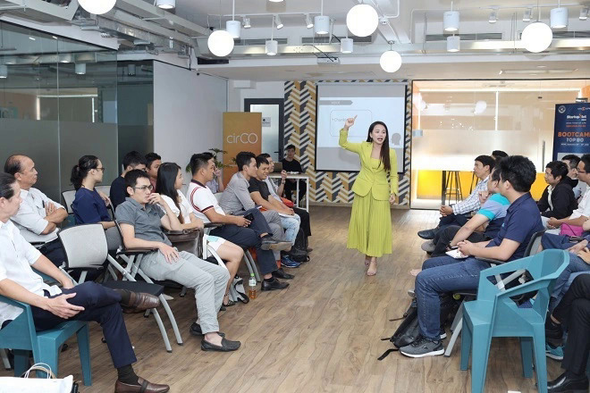 IMAP tặng học bổng cho top 15 Startup Việt 2019